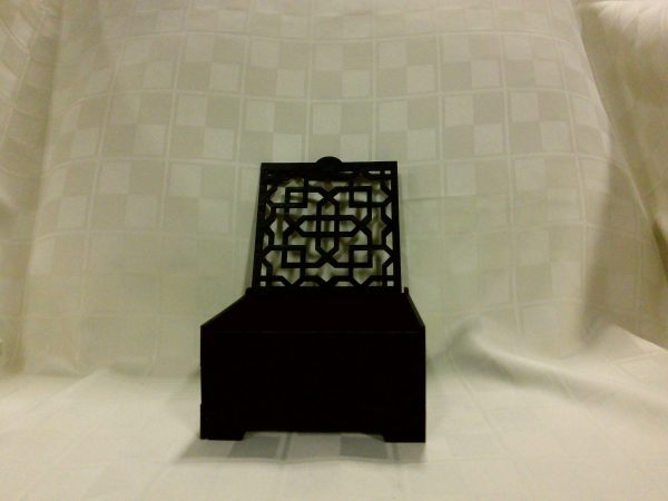 Trinket box with elegant design on top